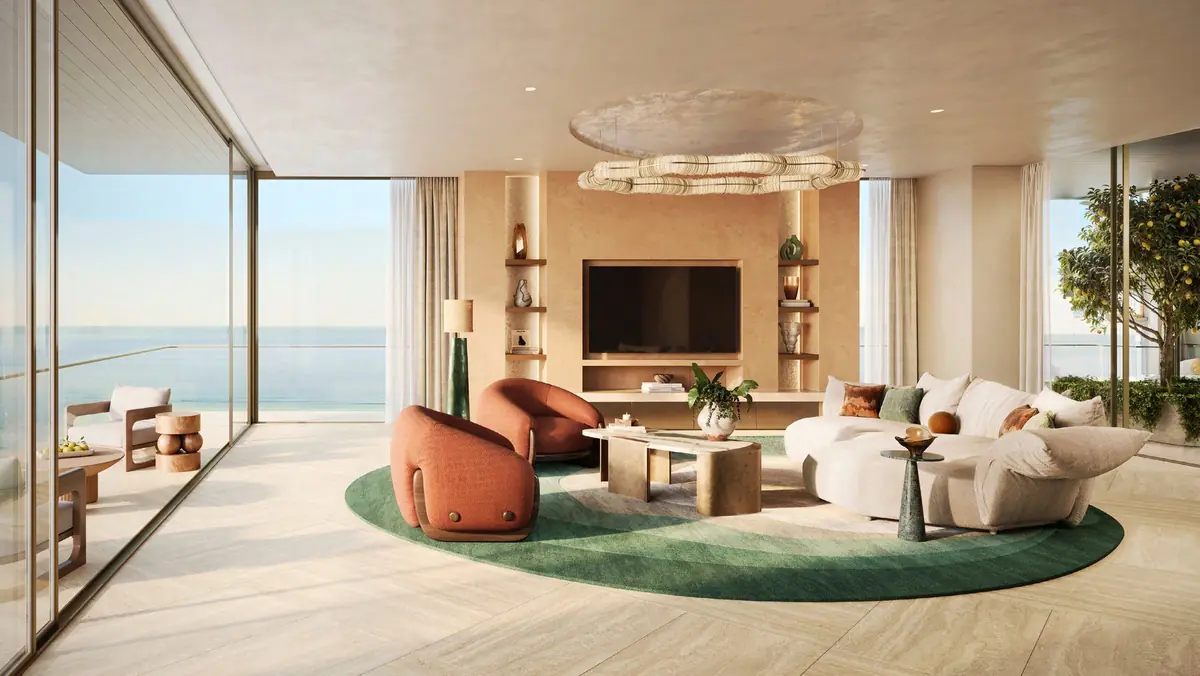 4-bedroom living room with sea views